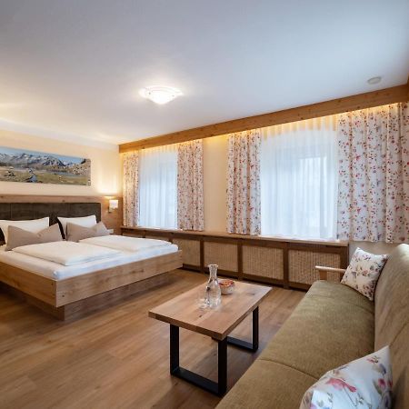 Gaestehaus Knunbauer Mayrhofen Ngoại thất bức ảnh
