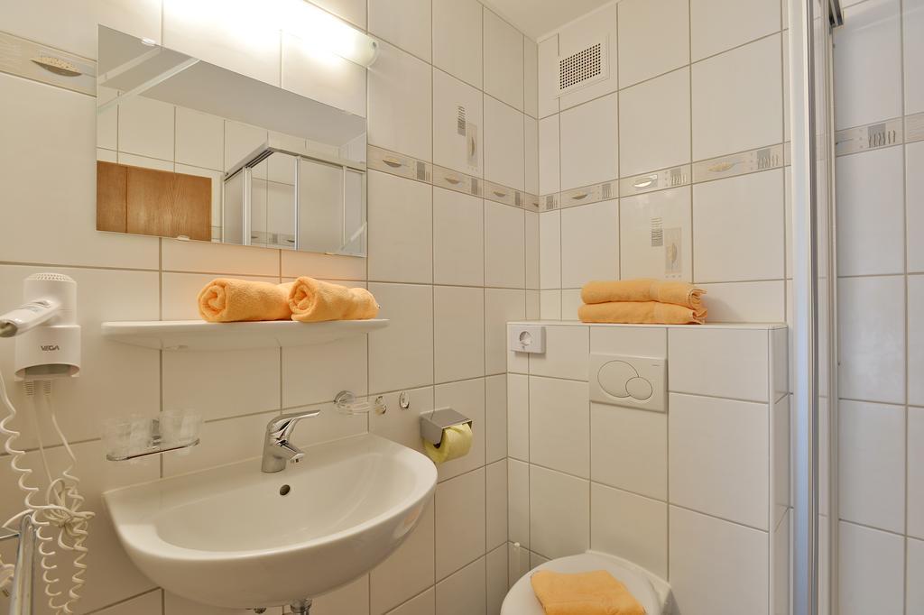 Gaestehaus Knunbauer Mayrhofen Ngoại thất bức ảnh